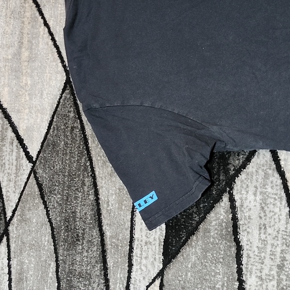 OAKLEY BUCKLE EXCLUSIVE REGULAR FIT GRAPHIC CREW-NECK TEE-SHIRT LARGE - Picture 9 of 11